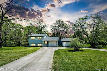 4572 N Fleming Rd Howell Twp, MI 48836