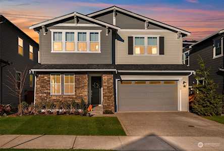 23626 SE 269th Ct Maple Valley, WA 98038