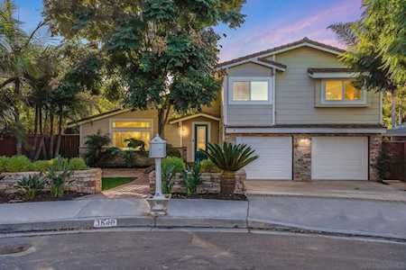 3640 Woodland Way Carlsbad, CA 92008