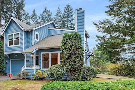 1532 Marine Dr Bremerton, WA 98312