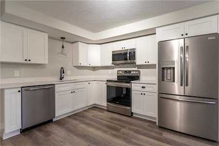 22 Oak St #3B North Providence, RI 02911