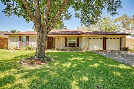 3709 Holland Drive North Richland Hills, TX 76180
