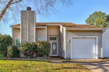 1735 Delaney St Virginia Beach, VA 23464