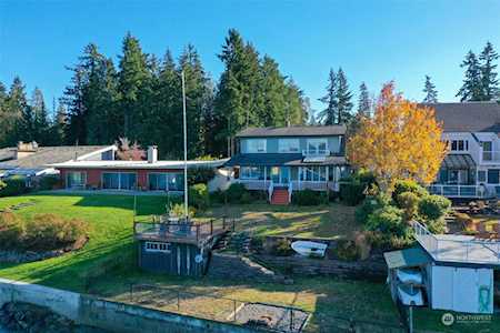 2965 Erlands Beach Loop NW Bremerton, WA 98312