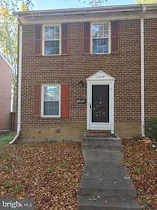 1009 Gibbon St Alexandria, VA 22314