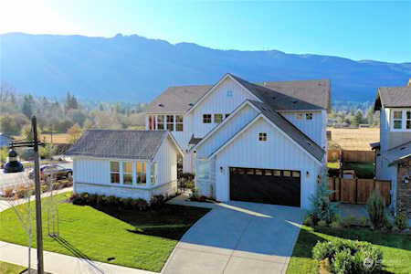 1599 Glacier Ave SE North Bend, WA 98045