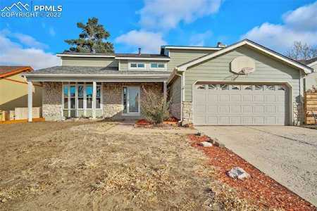 2730 Roundtop Drive Colorado Springs, CO 80918