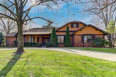 12500 Darien Dr Town And Country, MO 63141