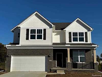 58748 Greystone Dr South Lyon, MI 48178