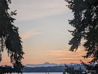 350 4th Ave S #2 Kirkland, WA 98033