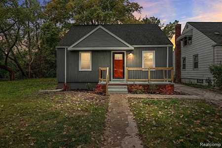 20309 Fenmore St Detroit, MI 48235