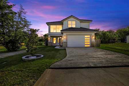 110 Cedar Lane Roanoke, TX 76262