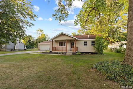 49466 Martz Rd Van Buren Twp, MI 48111