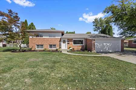 201 E Hazelwood St Morton, IL 61550
