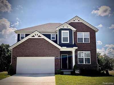 58844 Blackstone Way South Lyon, MI 48178