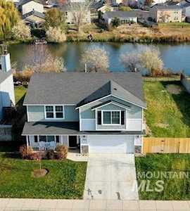 1024 S Twin Lakes Ave Middleton, ID 83644