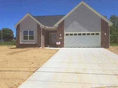 1140 Drakeshire Rd Commerce Twp, MI 48390