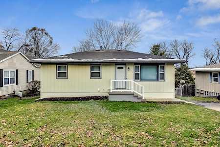 409 Plum St Lake In The Hills, IL 60156