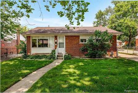 23452 Irving St Taylor, MI 48180