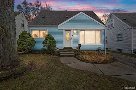 18645 Indian Redford Twp, MI 48240