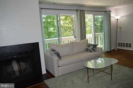 23 Teaberry Ct Marlton, NJ 08053