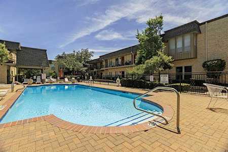 4320 Bellaire Drive S #228W Fort Worth, TX 76109