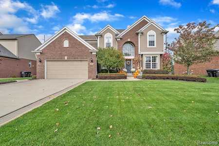 48752 Freestone Dr Northville Twp, MI 48168