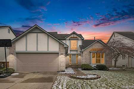 3118 River Meadow Circle Canton Twp, MI 48188