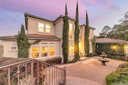18600 Castle Ridge Dr Morgan Hill, CA 95037