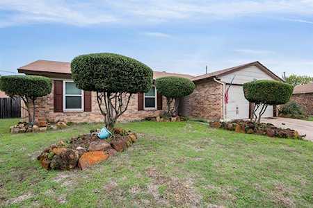 7208 Astoria Court Watauga, TX 76148
