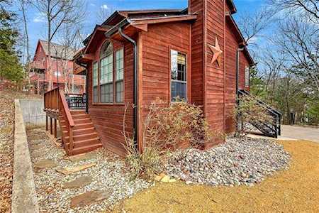 766 Lakepoint Loop Pottsboro, TX 75076