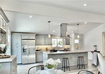 335 Wake Forest Rd Costa Mesa, CA 92626