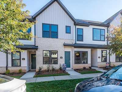 5915 Ardrey Kell Rd Charlotte, NC 28277