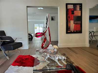1786 71st St Miami Beach, FL 33141