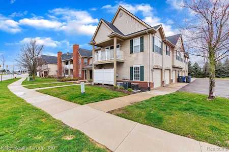 4047 Hampton Ridge Blvd #6 Genoa Twp, MI 48843