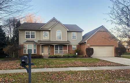46834 Hendrie Ct Canton Twp, MI 48187
