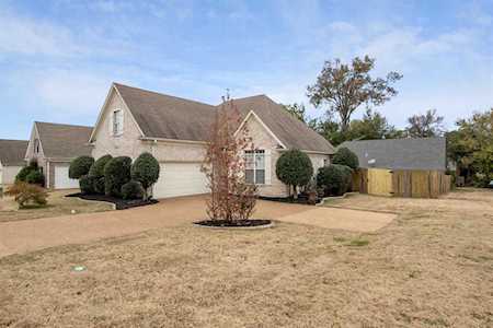 6778 Whitten View Ln Memphis, TN 38134