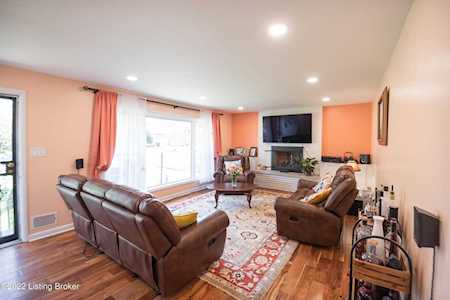 2902 Harrison Ave Louisville, KY 40217