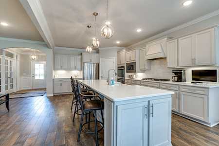 1023 Coffee Rdg Spring Hill, TN 37174
