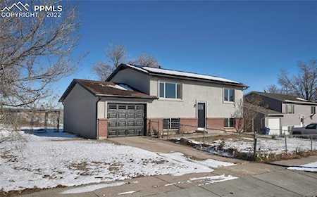 1798 Carmel Drive Colorado Springs, CO 80910