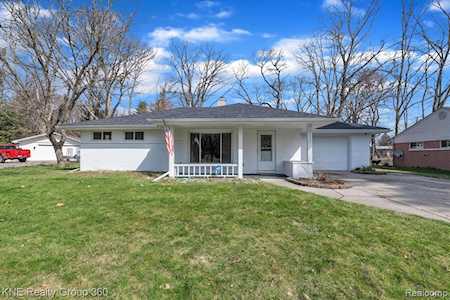25350 Kildare St Southfield, MI 48033