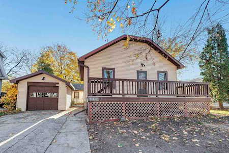 987 Kellogg St Green Bay, WI 54303