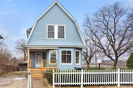 905 Hazelwood St Detroit, MI 48202