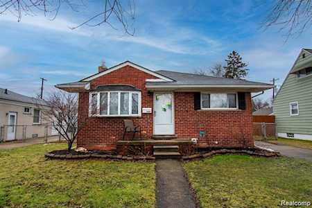 23401 Beverly St St. Clair Shores, MI 48082