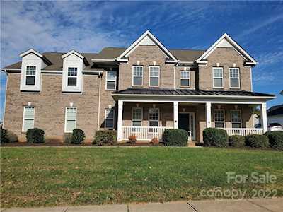 5732 Kelyn Hills Dr Charlotte, NC 28278