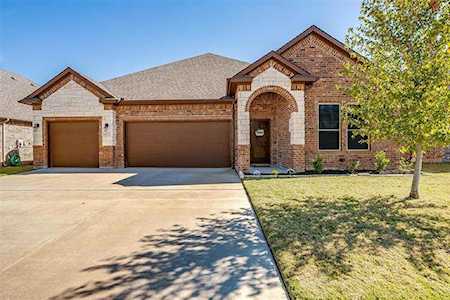 1673 Laramie Lane Burleson, TX 76028