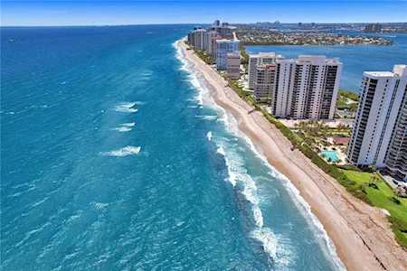 5420 N Ocean Dr #PH1 Riviera Beach, FL 33404