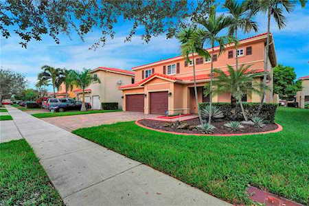 20425 NW 8th Ct Miami Gardens, FL 33169