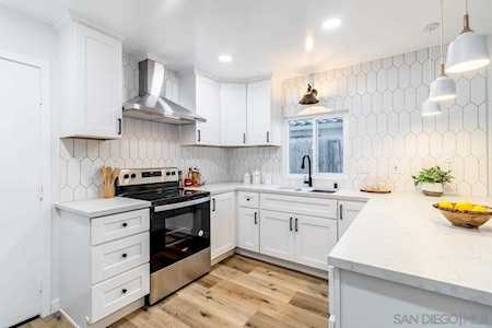 1109 Rachel Circle Escondido, CA 92026
