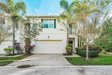 5280 Cambridge Court Palm Beach Gardens, FL 33418